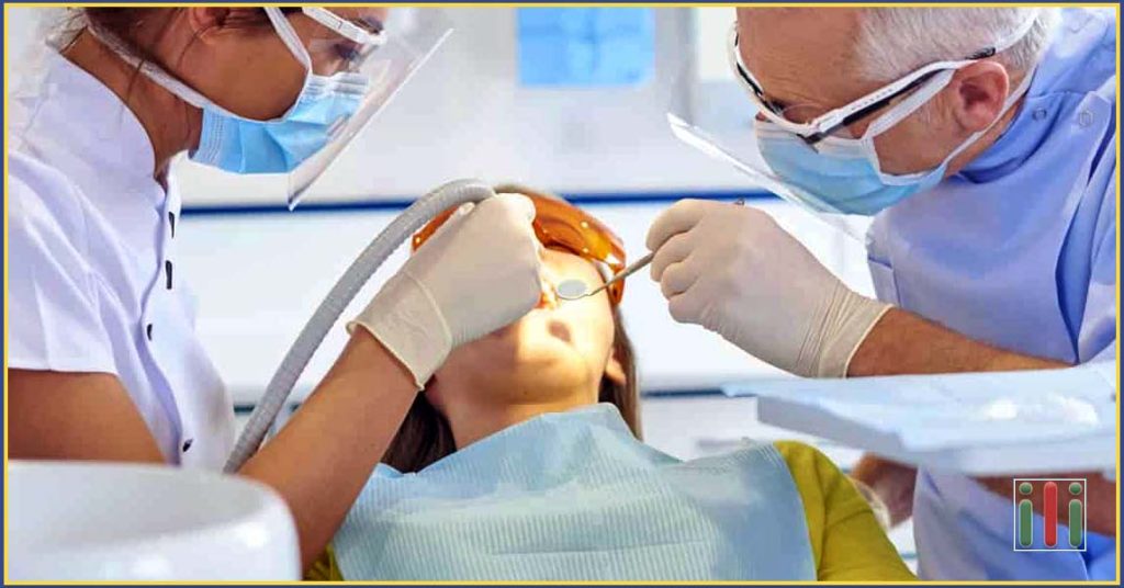 Fájdalommentes implantátum beültetés altatásban